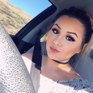 Meet your Posher, Vanessa